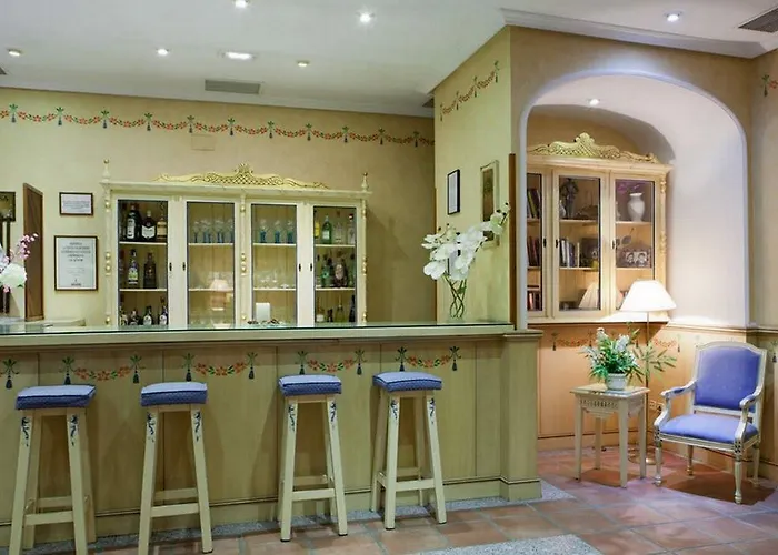 Casona De La Reyna 3*