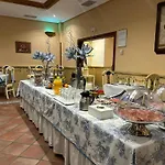 Hotel Casona De La Reyna 3*