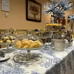 Hotel Casona De La Reyna 3*