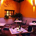Casona De La Reyna