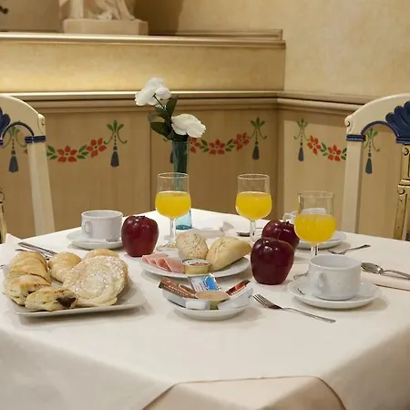 Casona De La Reyna Готель Толедо