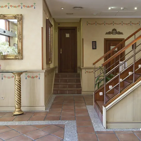 Casona De La Reyna Готель Толедо