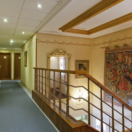 Casona De La Reyna Toledo