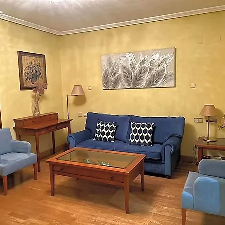 Hotel Casona De La Reyna 3*