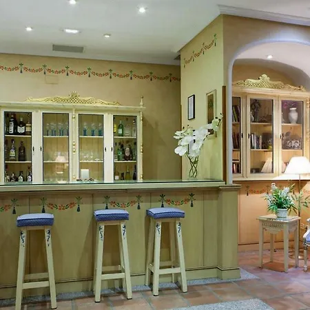 Casona De La Reyna 3*